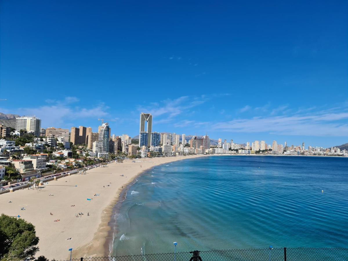 فيلا Bonito Triplex Con Increibles Vistas بينايدورم المظهر الخارجي الصورة