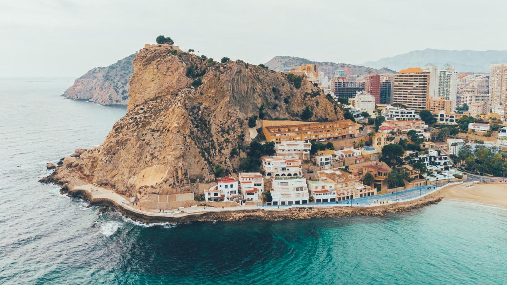 فيلا Bonito Triplex Con Increibles Vistas بينايدورم المظهر الخارجي الصورة