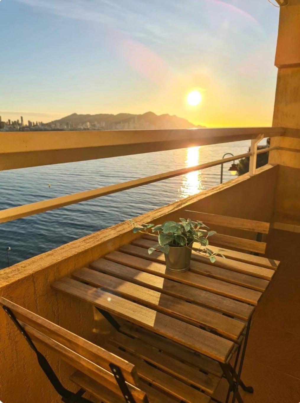 فيلا Bonito Triplex Con Increibles Vistas بينايدورم المظهر الخارجي الصورة