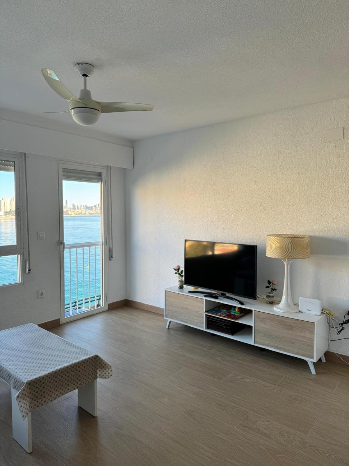 فيلا Bonito Triplex Con Increibles Vistas بينايدورم المظهر الخارجي الصورة